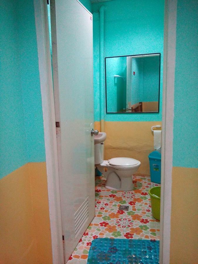 Mother Teresa Rooms And Restaurant Ослоб Екстер'єр фото