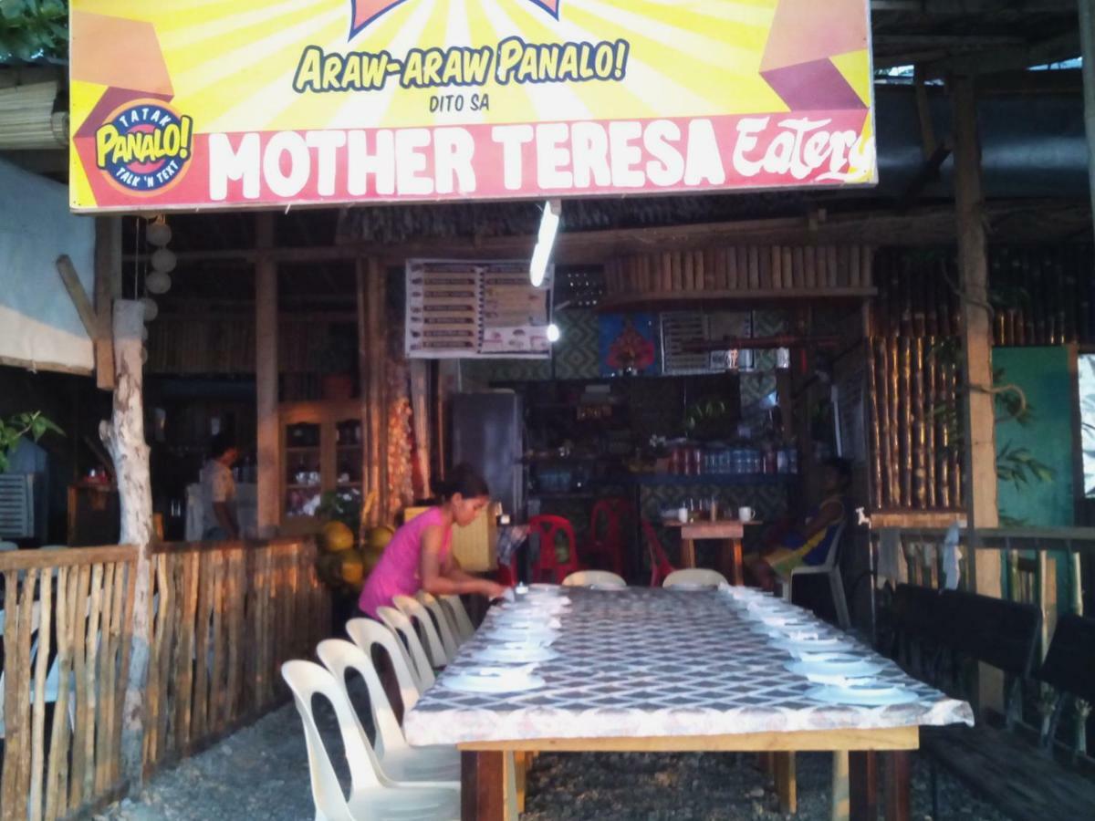 Mother Teresa Rooms And Restaurant Ослоб Екстер'єр фото